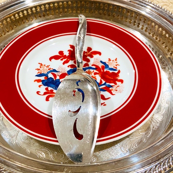 D3-Vintage MidCentury Modern Silver Plate Pastry Server Leilani… - Picture 7 of 10